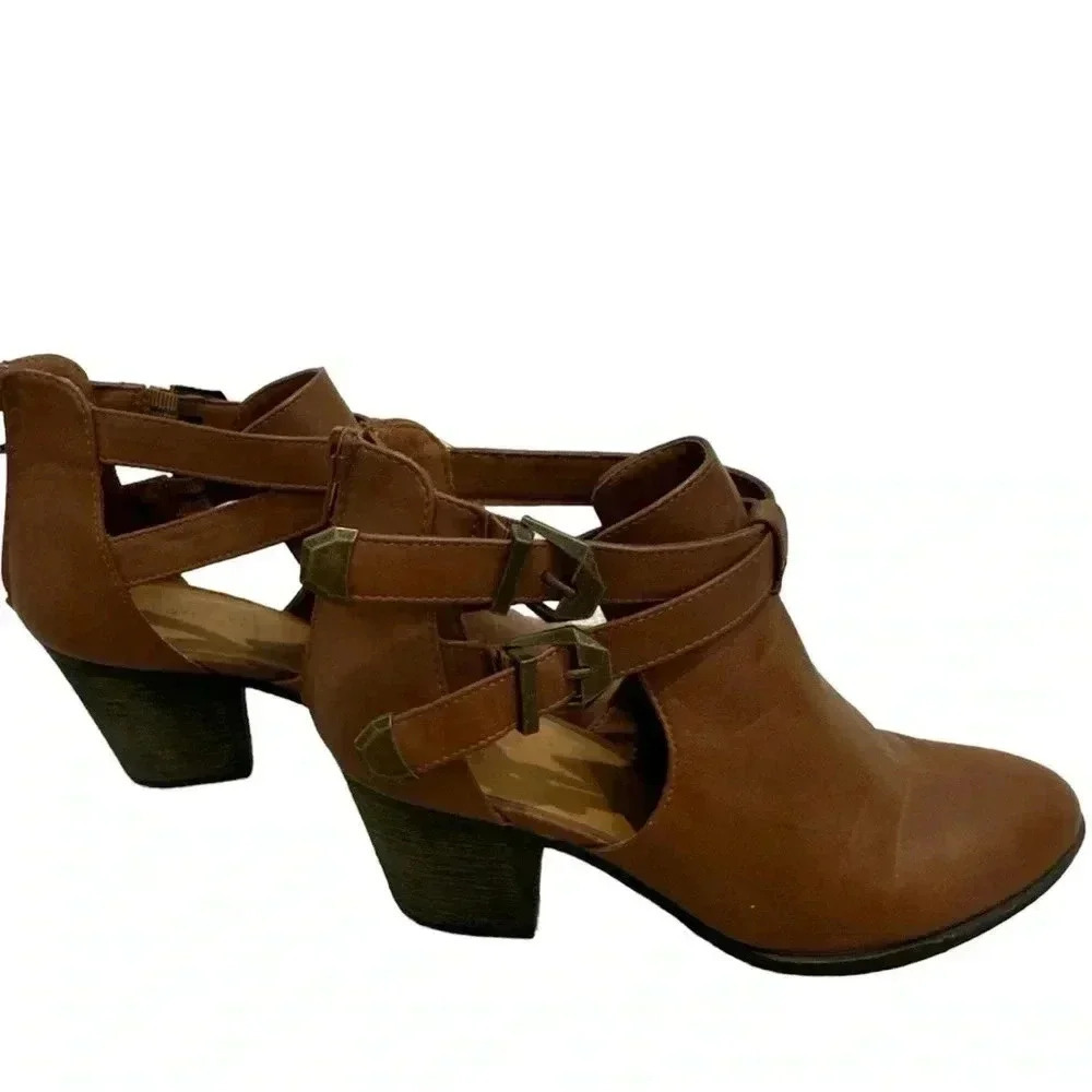 Cutout Ankle Western Boots In Tan. size 9 - Picture 3 of 9